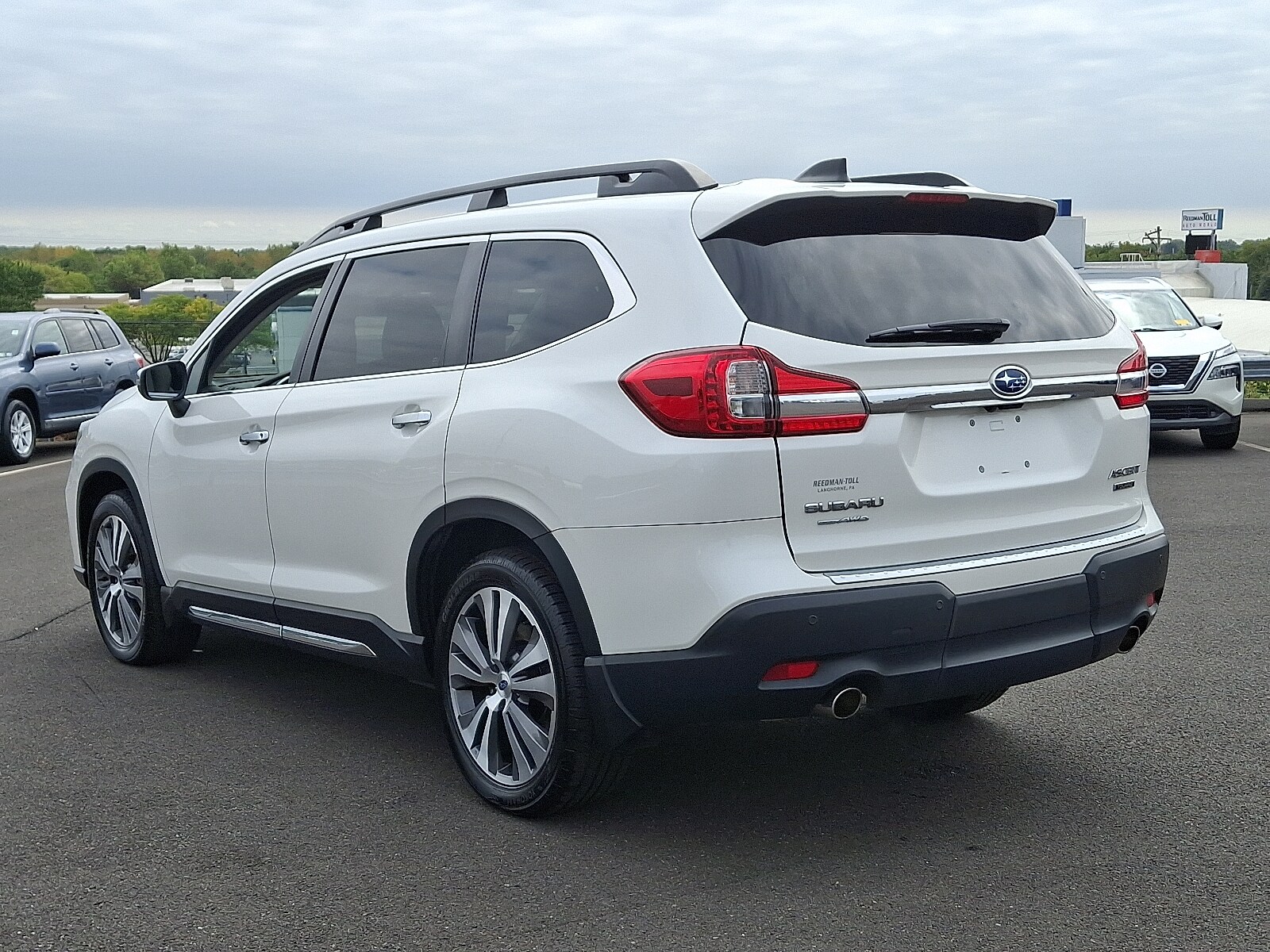 2021 Subaru Ascent Touring photo 3