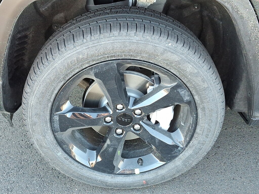 New 2025 Jeep Grand Cherokee Limited Sport Utility