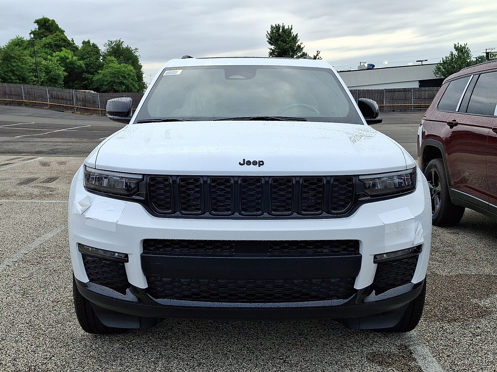 2025 Jeep Grand Cherokee Limited photo 2