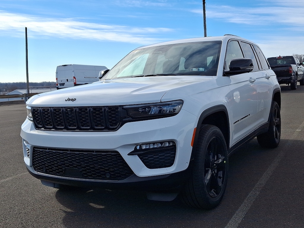 New 2025 Jeep Grand Cherokee Limited Sport Utility
