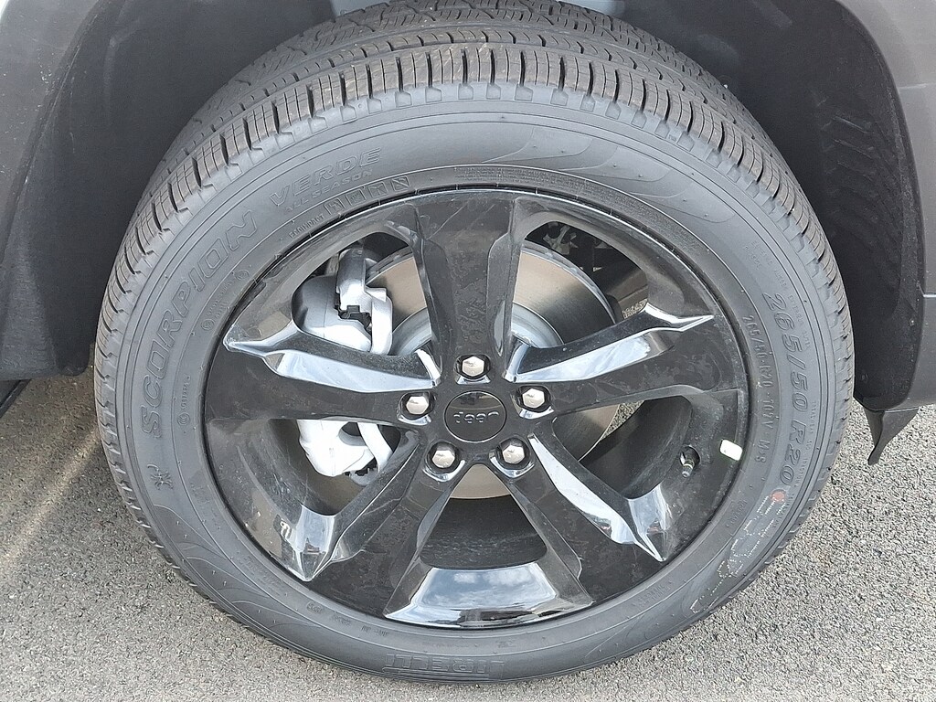 New 2025 Jeep Grand Cherokee Limited 4x4 Sport Utility