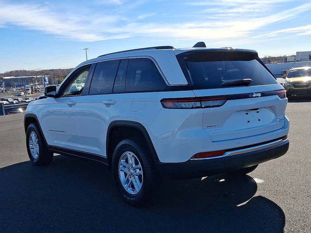 Certified 2024 Jeep Grand Cherokee Laredo 4x4 Sport Utility
