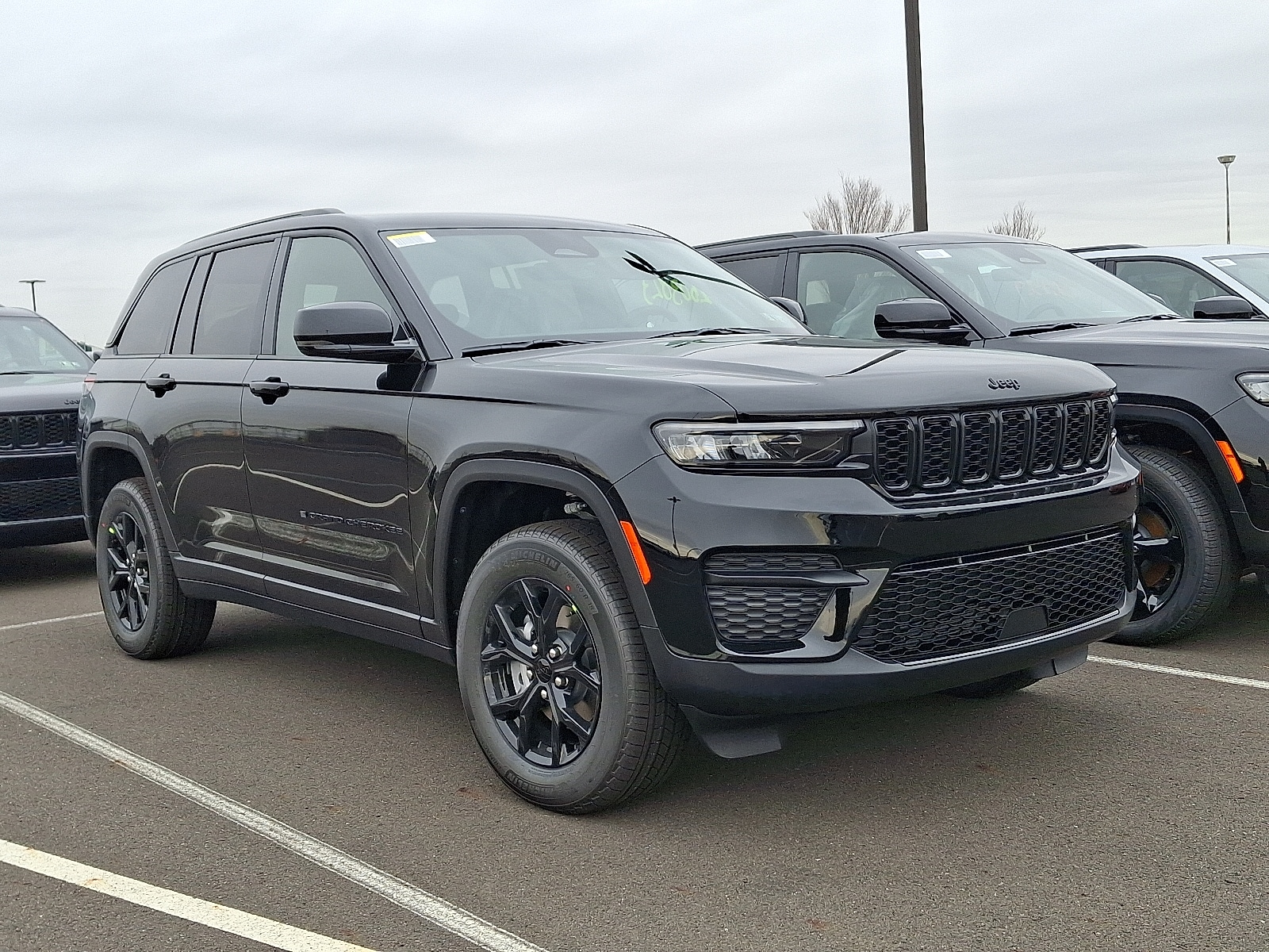 2025 Jeep Grand Cherokee Altitude's photo