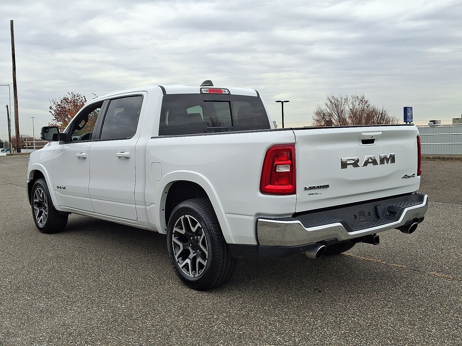 2025 Ram 1500 Laramie photo 4