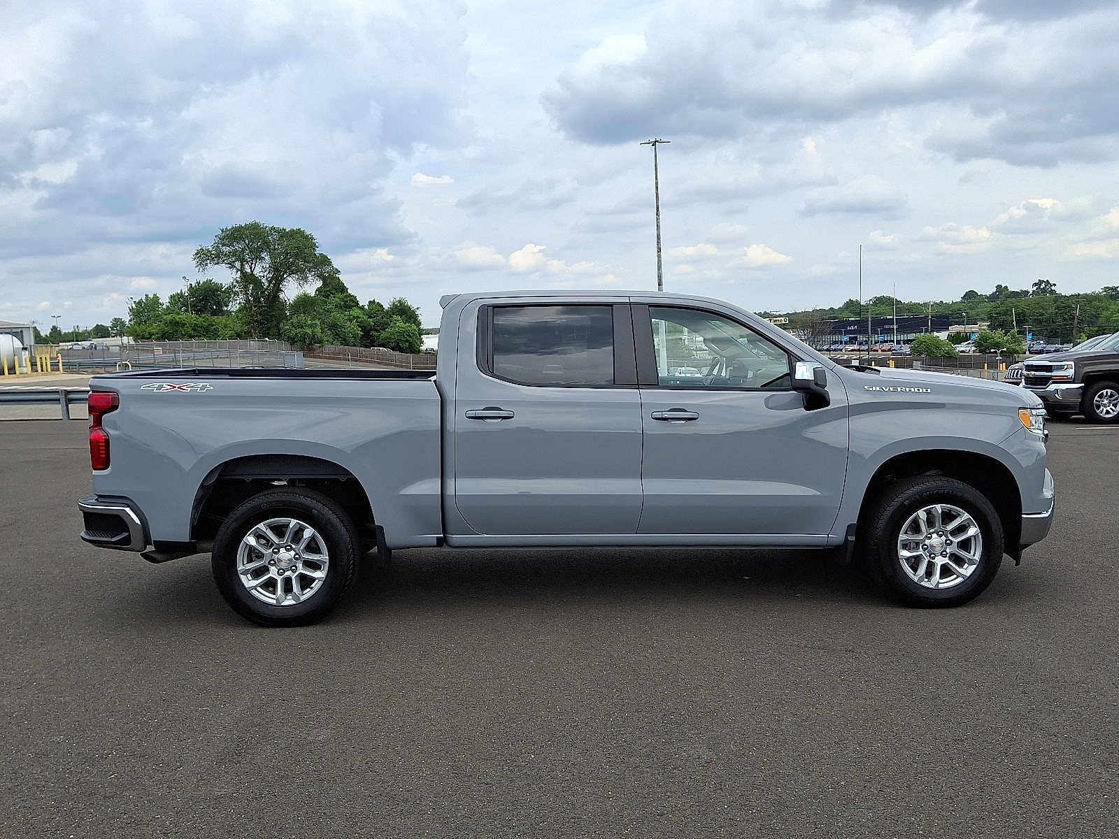 2024 Chevrolet Silverado 1500 LT - Photo 7