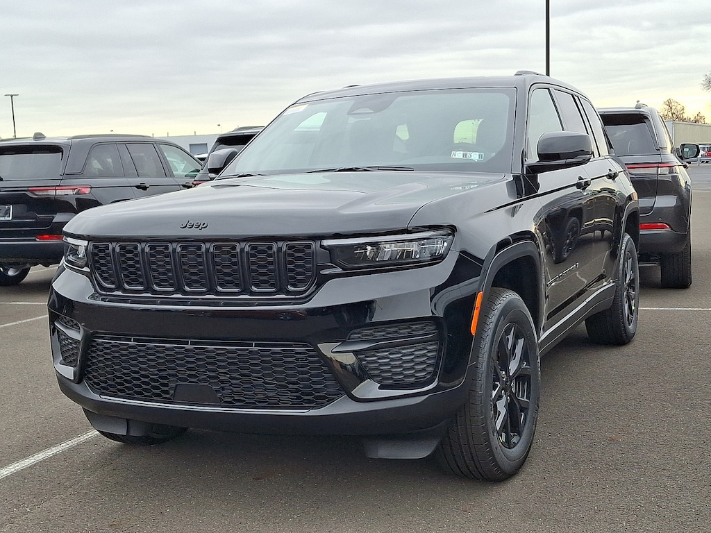 New 2025 Jeep Grand Cherokee Altitude X 4x4 Sport Utility