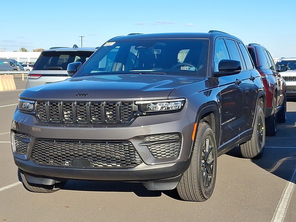 New 2025 Jeep Grand Cherokee Altitude X 4x4 Sport Utility