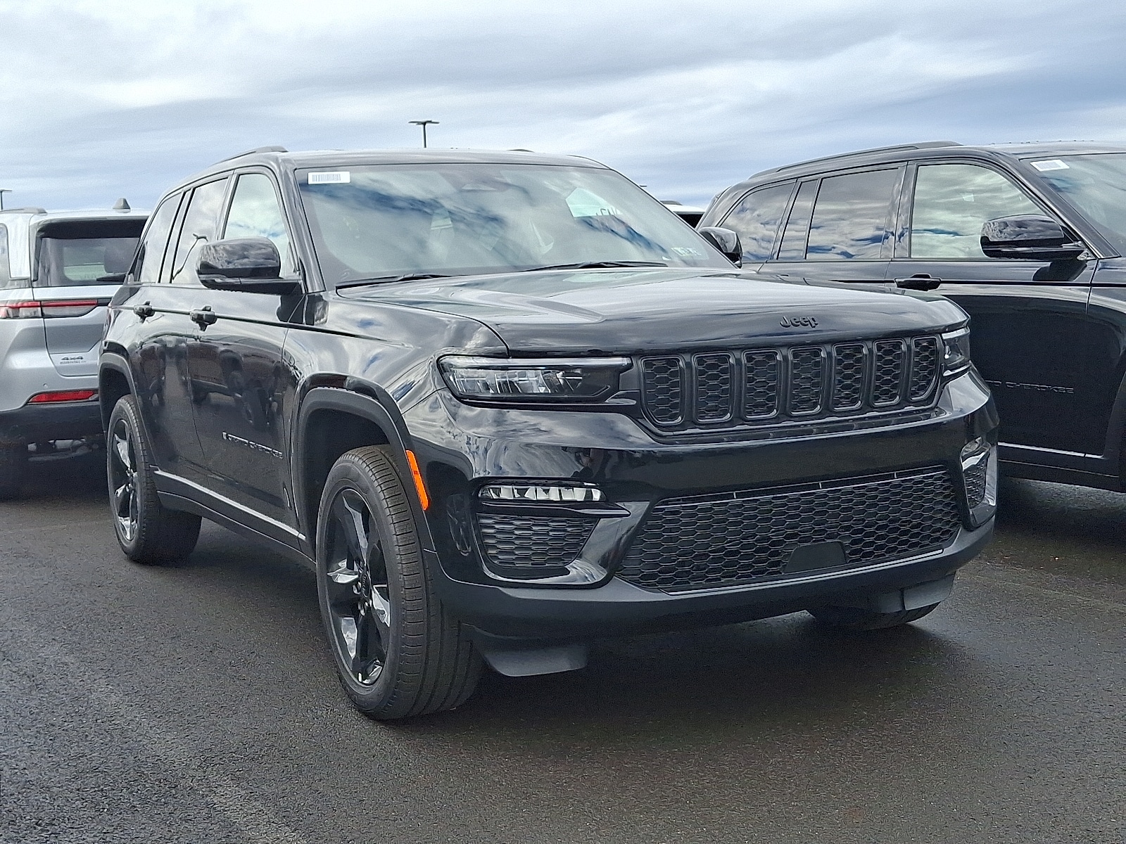 2025 Jeep Grand Cherokee Limited's photo