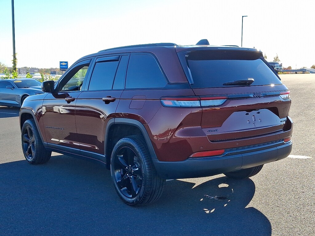 Used 2025 Jeep Grand Cherokee Limited 4x4 Sport Utility