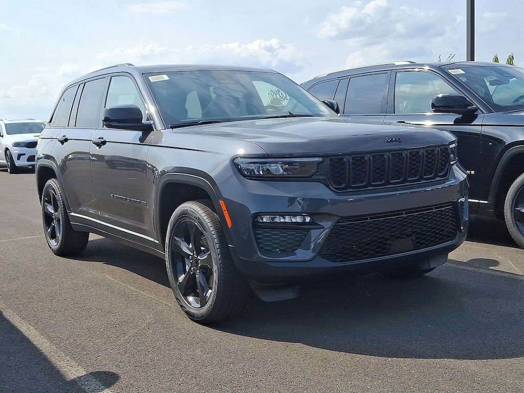 New 2025 Jeep Grand Cherokee Limited 4x4 Sport Utility