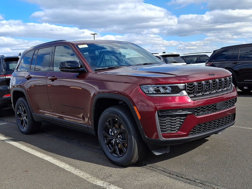 New 2026 Jeep Grand Cherokee Altitude 4x4 Sport Utility