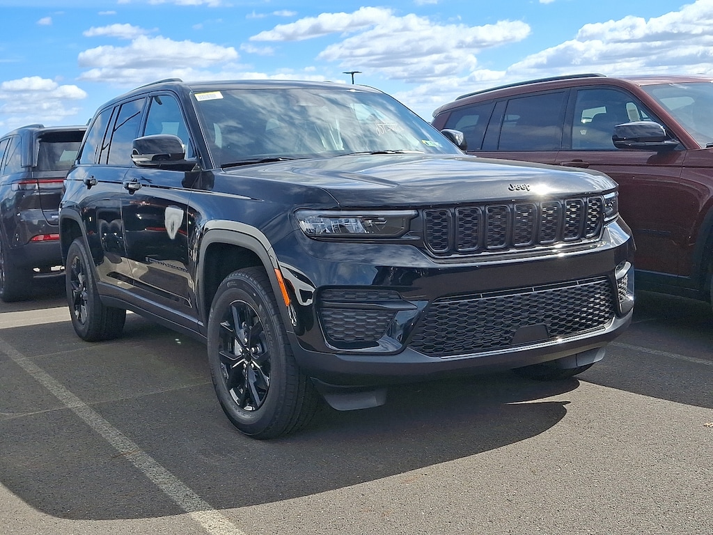 New 2025 Jeep Grand Cherokee Altitude X 4x4 Sport Utility