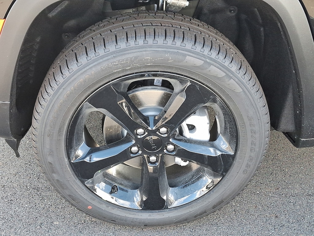 New 2025 Jeep Grand Cherokee Limited 4x4 Sport Utility