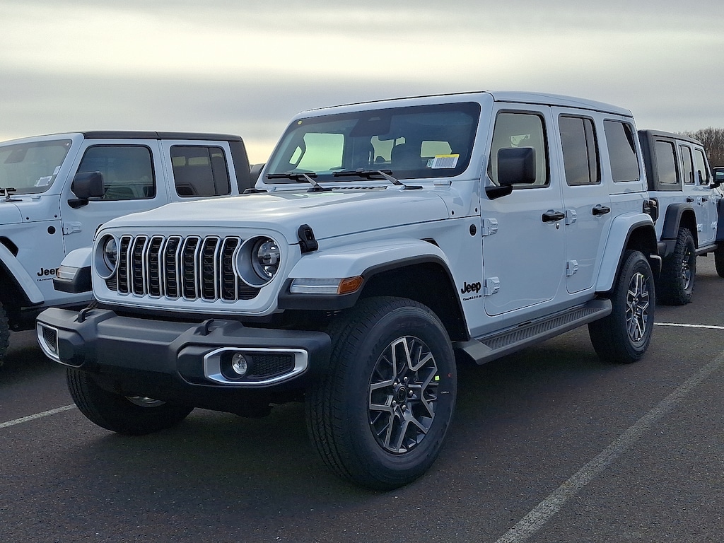 New 2026 Jeep Wrangler 4-Door Sahara 4x4 Sport Utility
