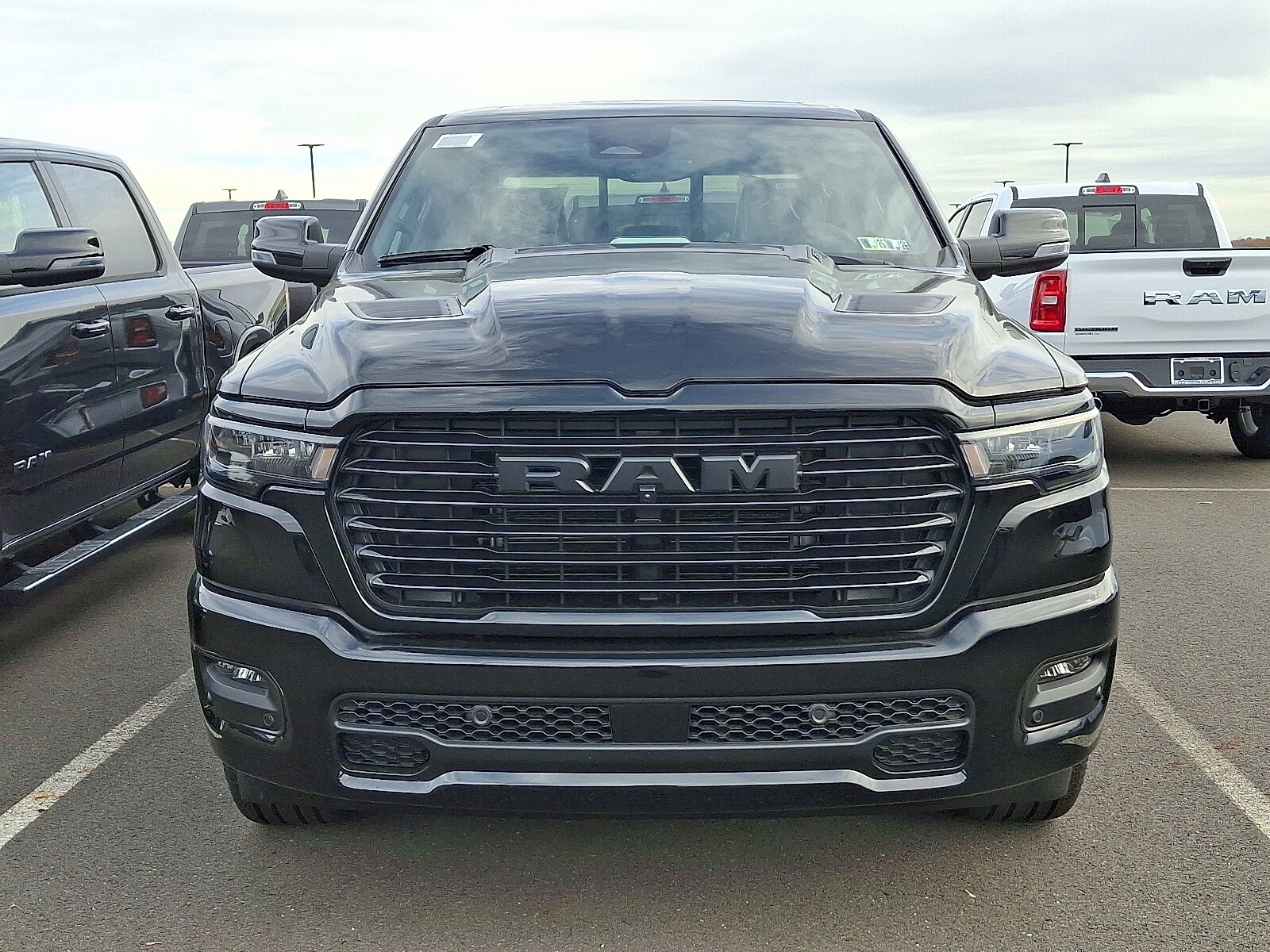 2026 Ram 1500 Laramie photo 2