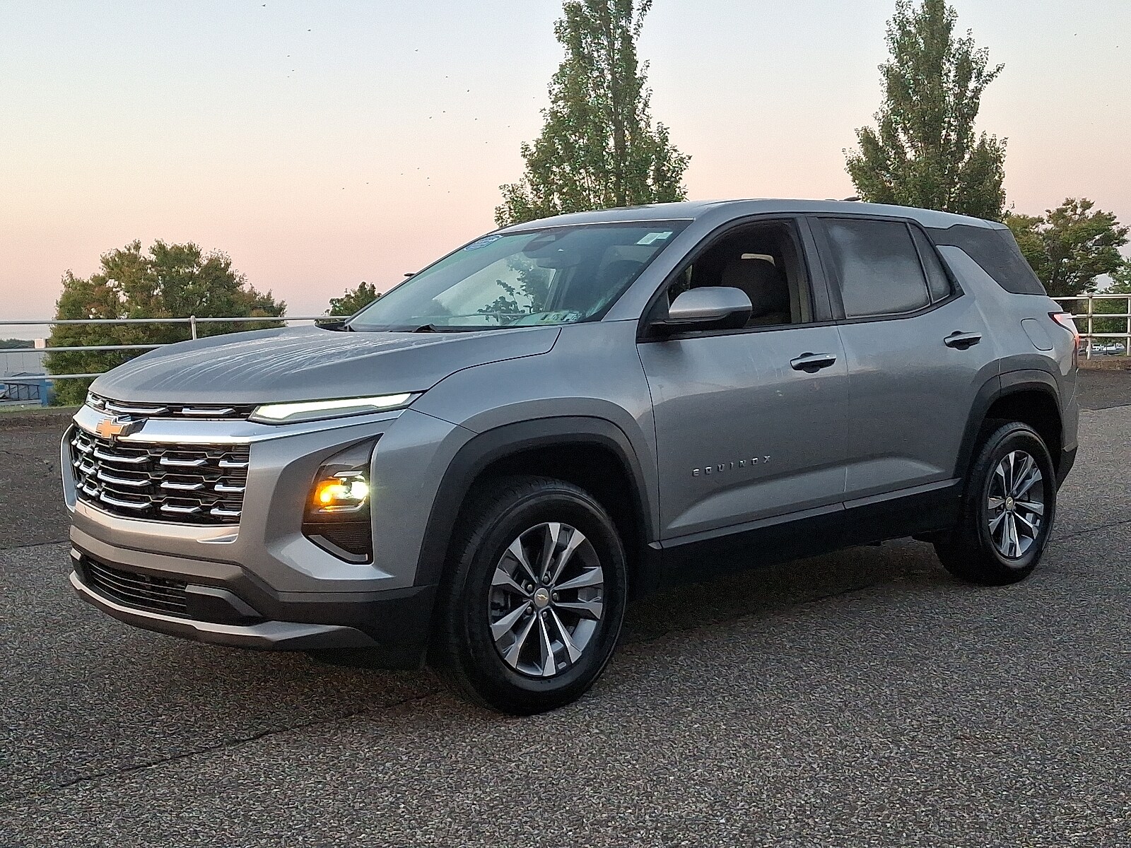 2026 Chevrolet Equinox LT photo 3
