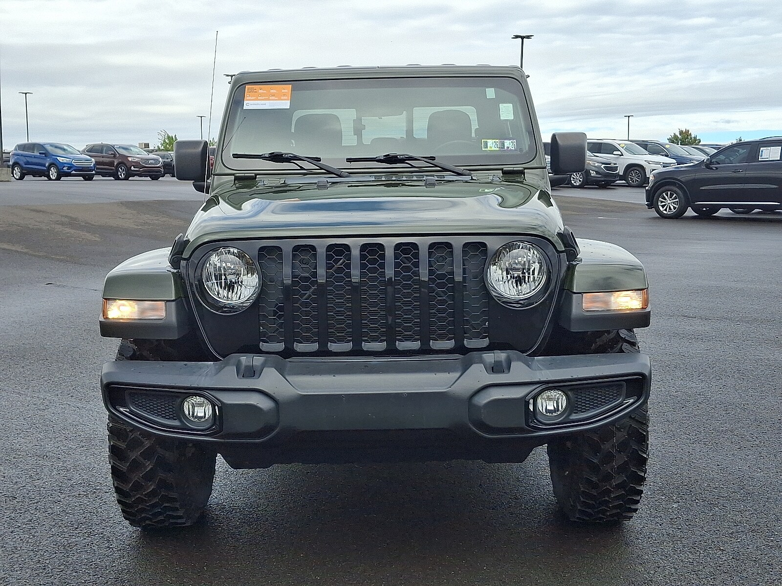 2022 Jeep Gladiator Willys photo 2
