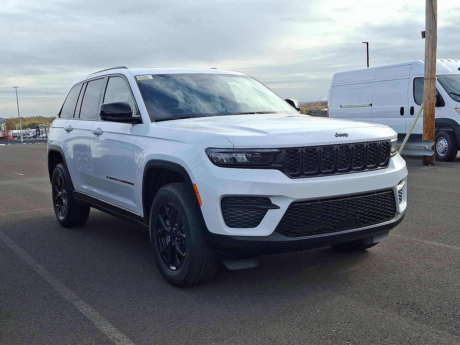 2025 Jeep Grand Cherokee Altitude's photo