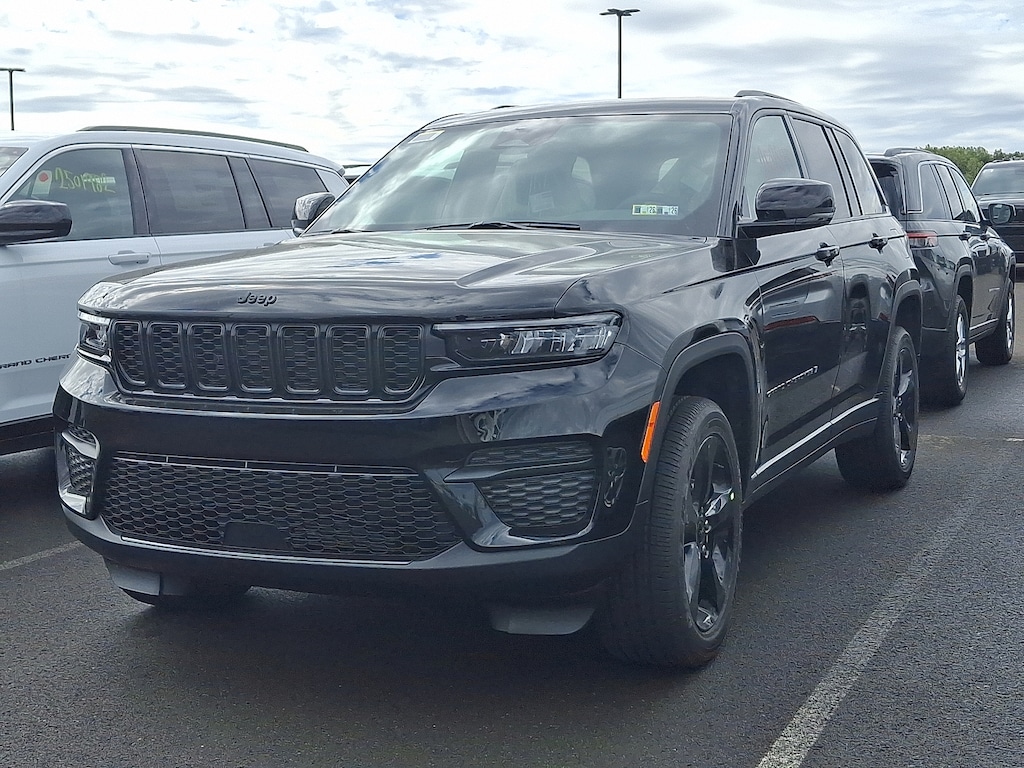 New 2025 Jeep Grand Cherokee Altitude X 4x4 Sport Utility