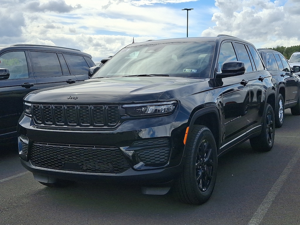 New 2025 Jeep Grand Cherokee Altitude X 4x4 Sport Utility