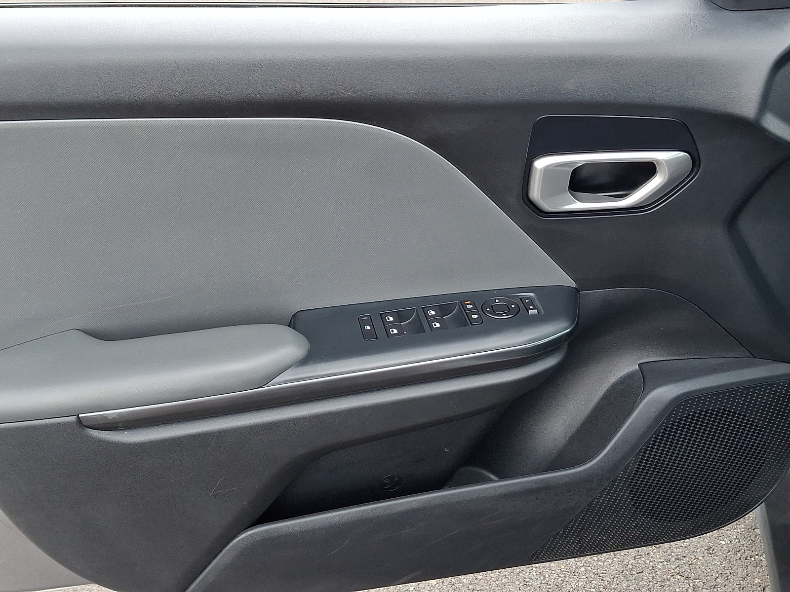 2025 Kia K4 LXS - Photo 12