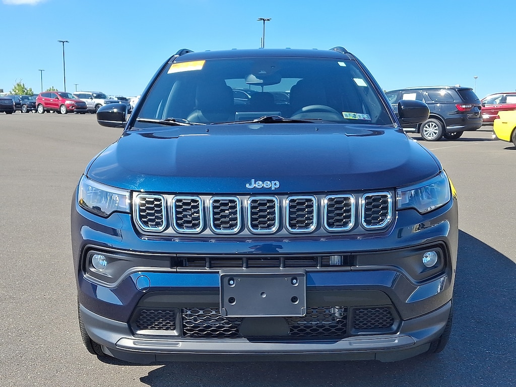 Used 2024 Jeep Compass Latitude Lux FWD Sport Utility