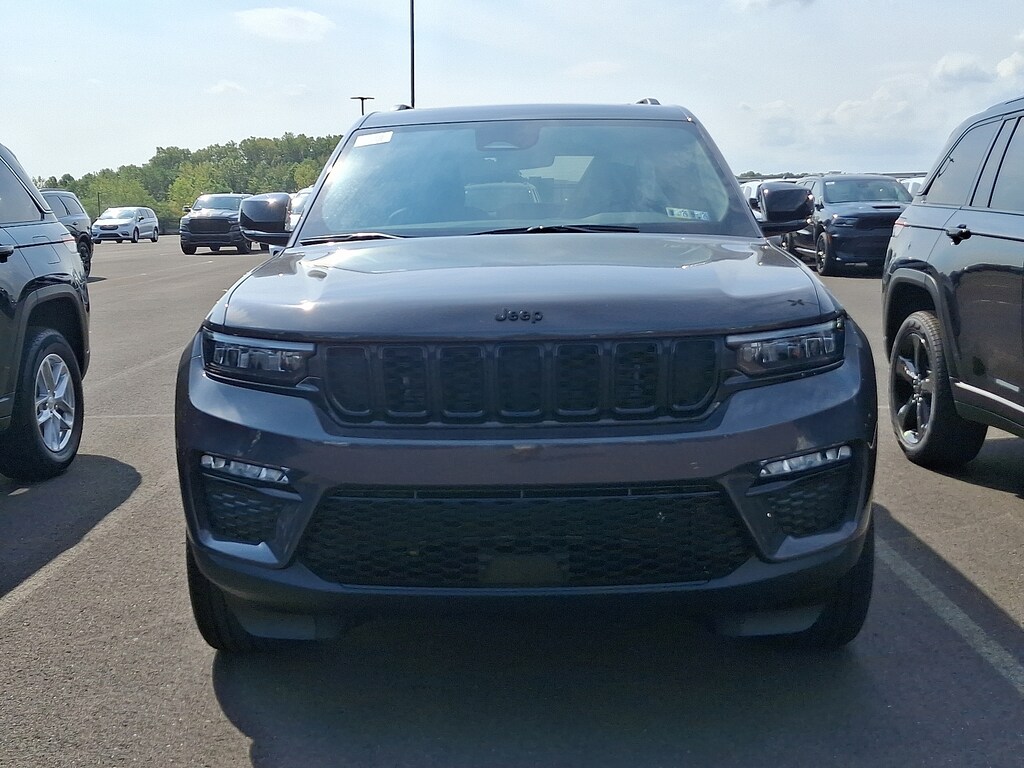 New 2025 Jeep Grand Cherokee Limited 4x4 Sport Utility