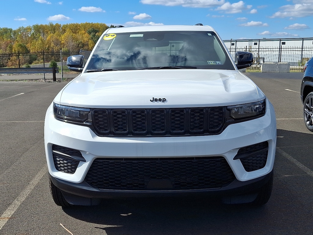 New 2025 Jeep Grand Cherokee Altitude X 4x4 Sport Utility