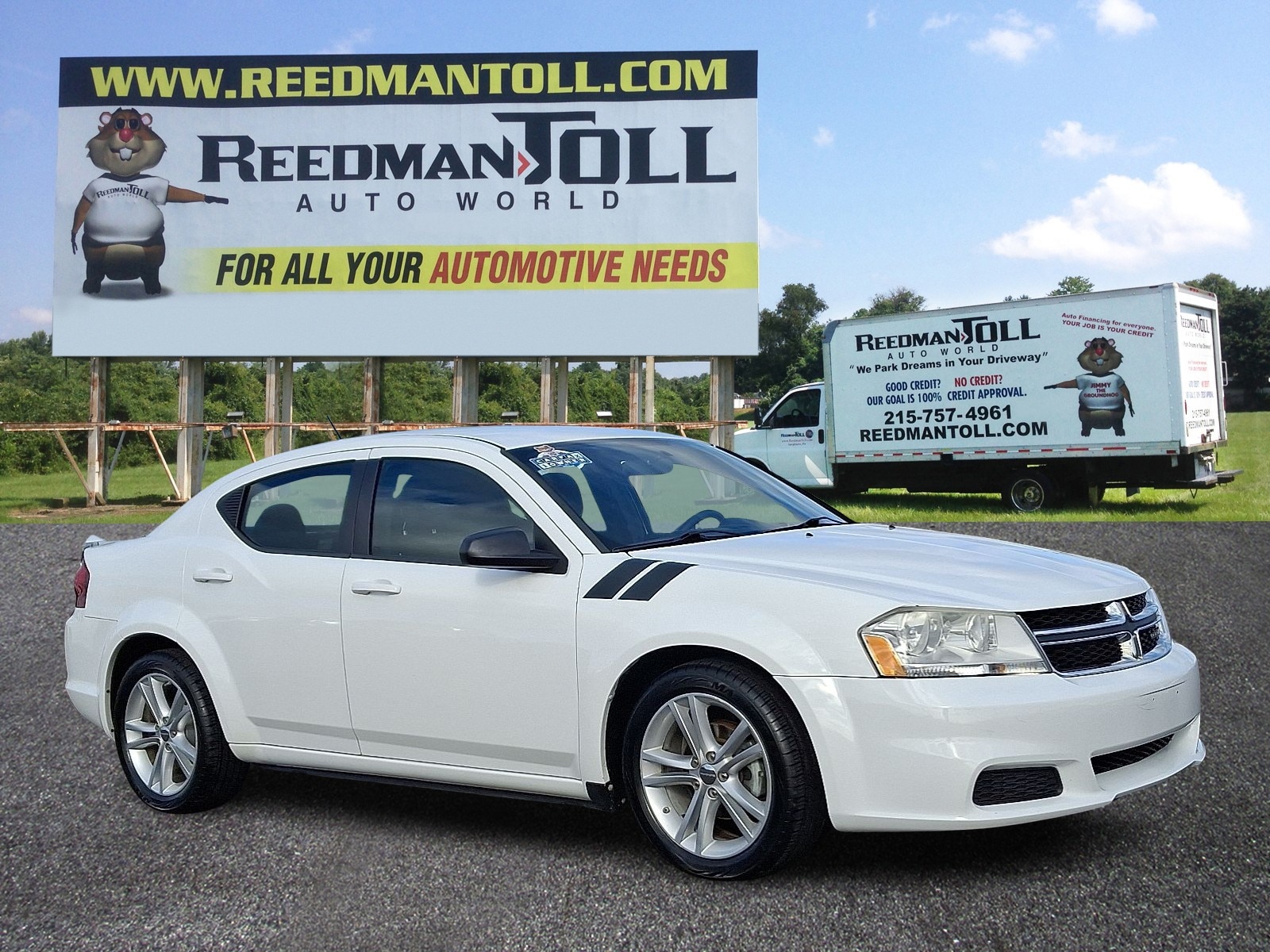 2013 Dodge Avenger SE's photo