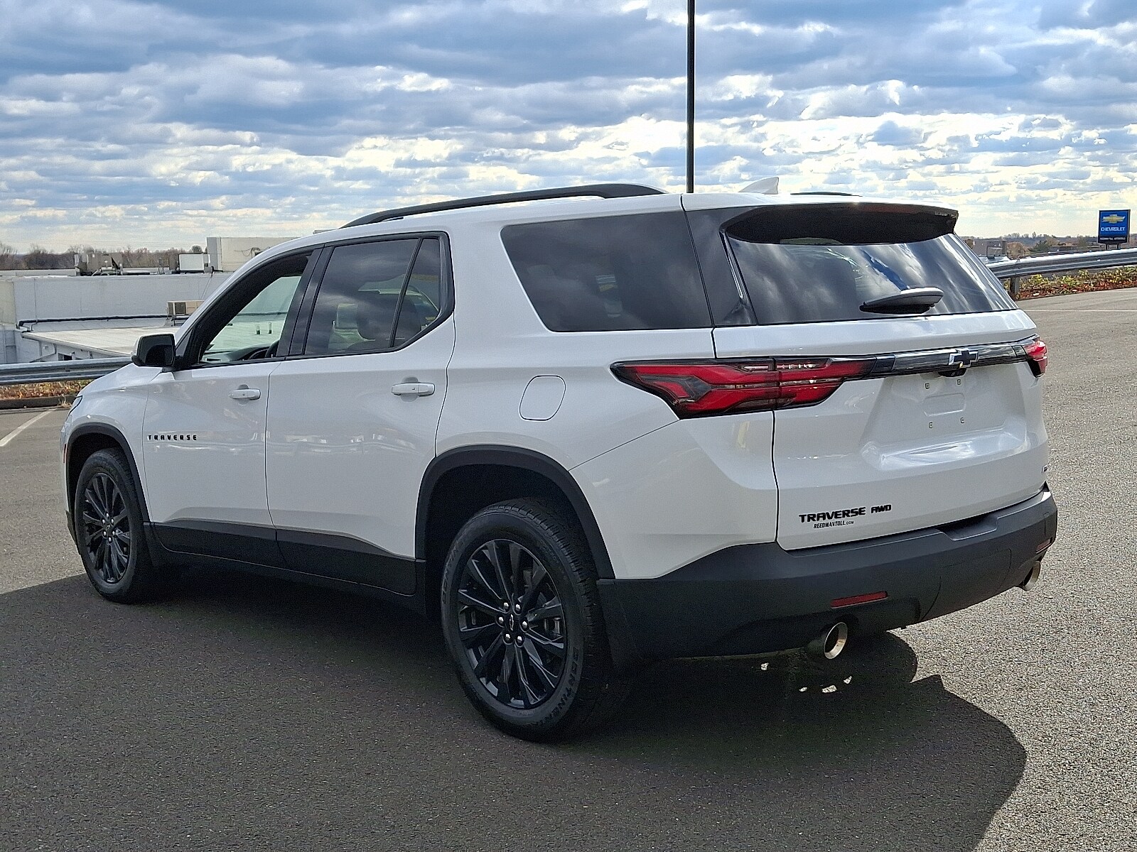 2023 Chevrolet Traverse RS photo 3