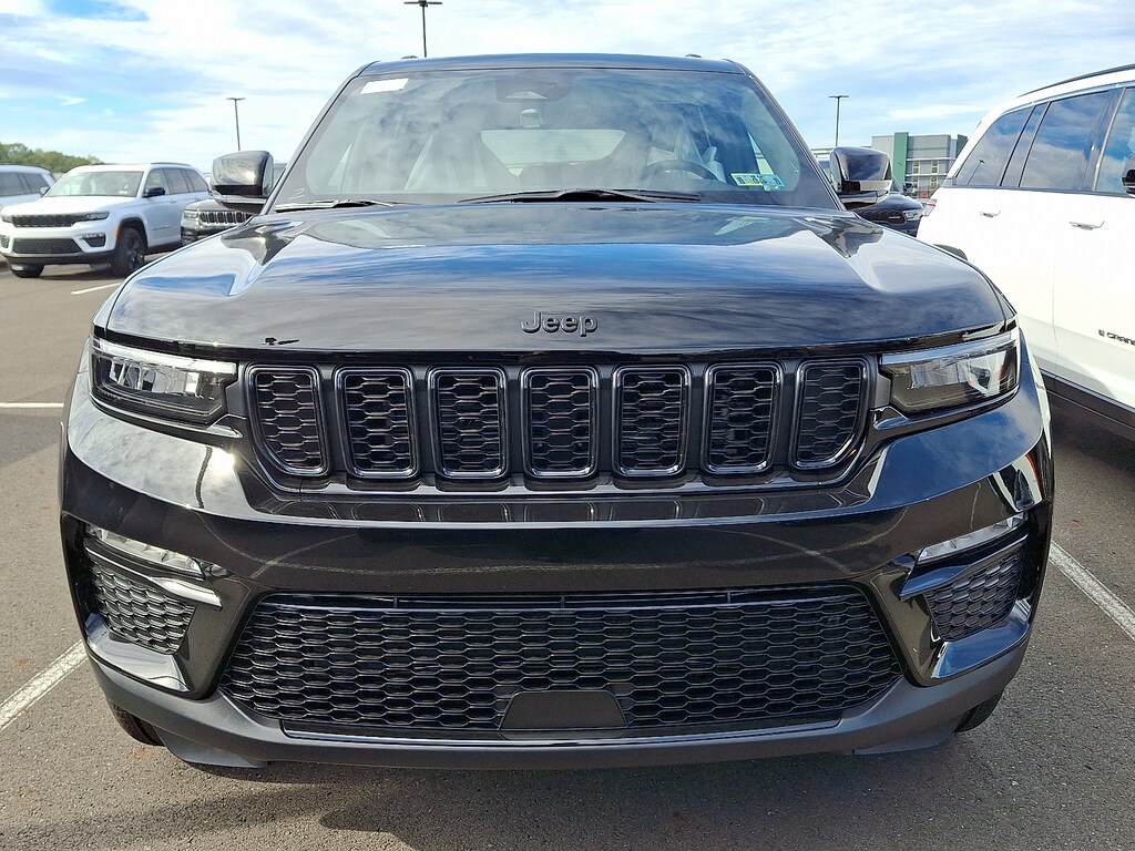 New 2025 Jeep Grand Cherokee Limited 4x4 Sport Utility