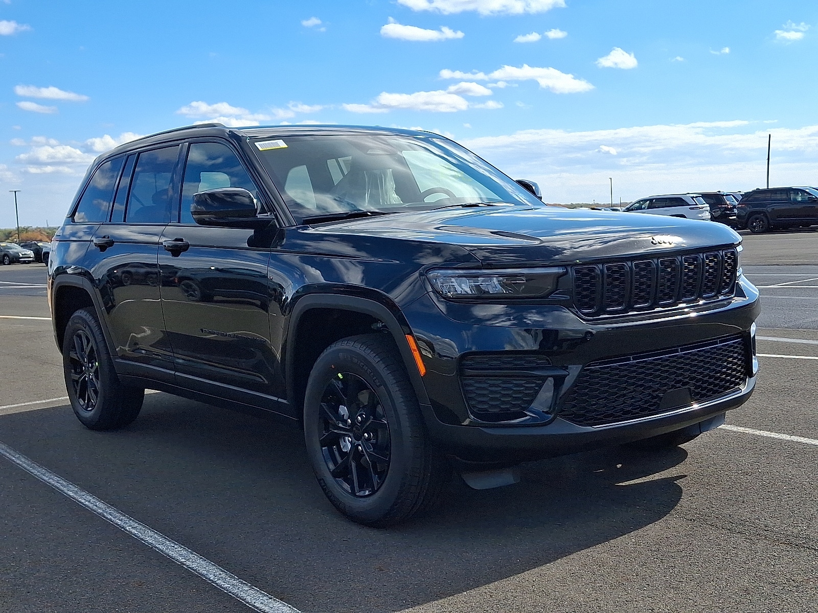 2025 Jeep Grand Cherokee Altitude's photo