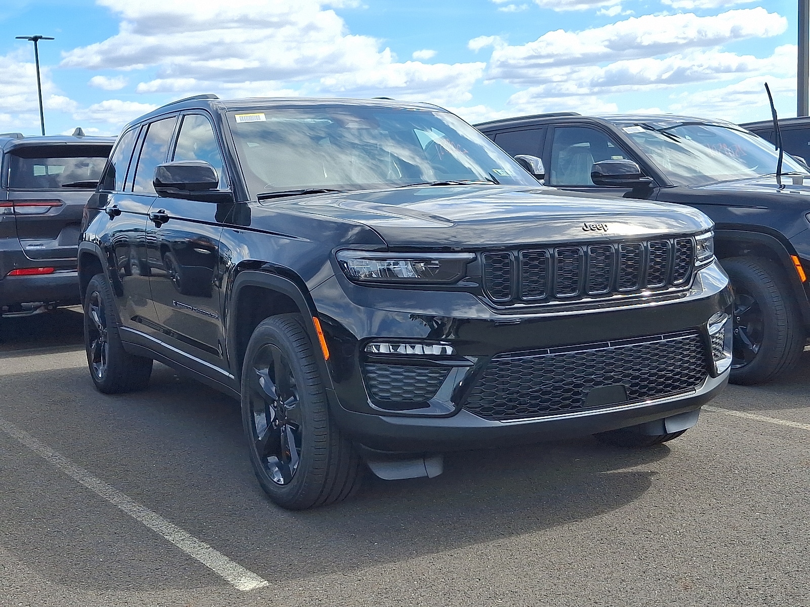 2025 Jeep Grand Cherokee Limited's photo