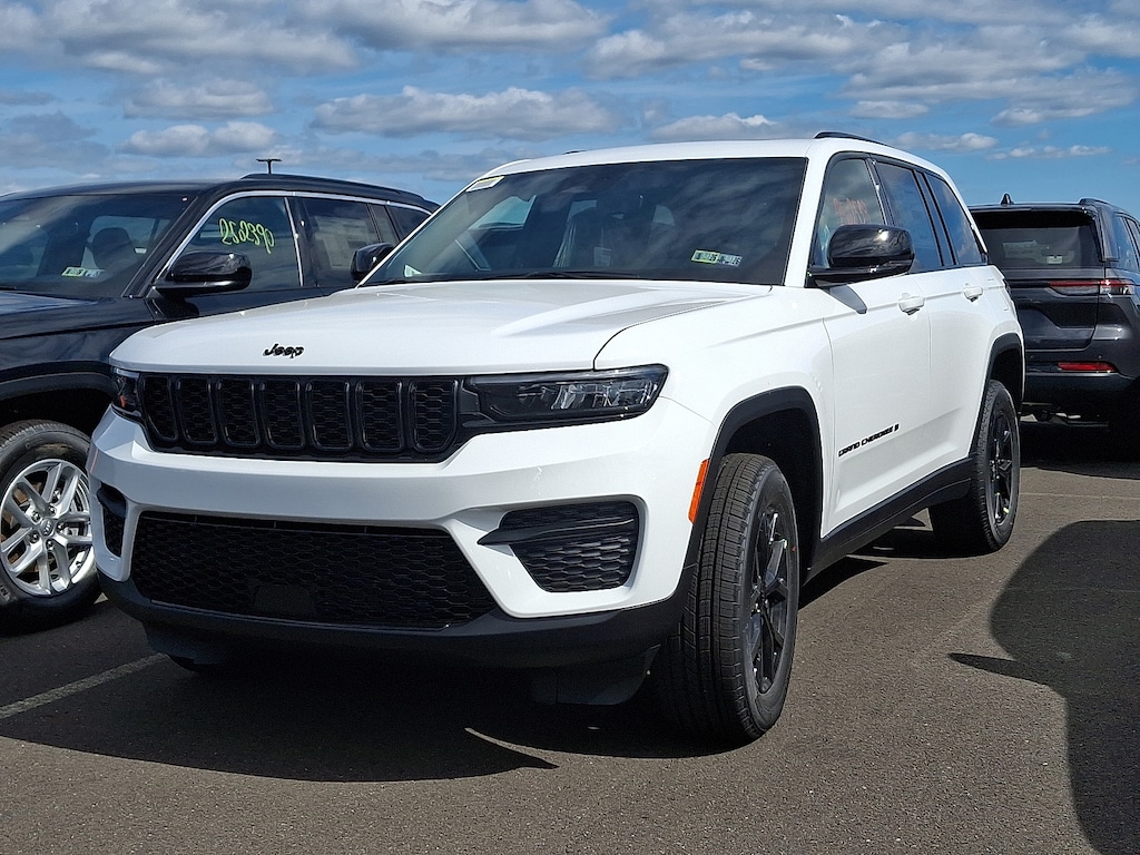 New 2025 Jeep Grand Cherokee Altitude X 4x4 Sport Utility