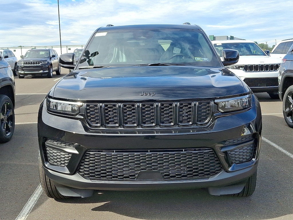 New 2025 Jeep Grand Cherokee Altitude X 4x4 Sport Utility