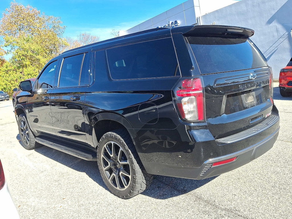 Used 2023 Chevrolet Suburban RST SUV