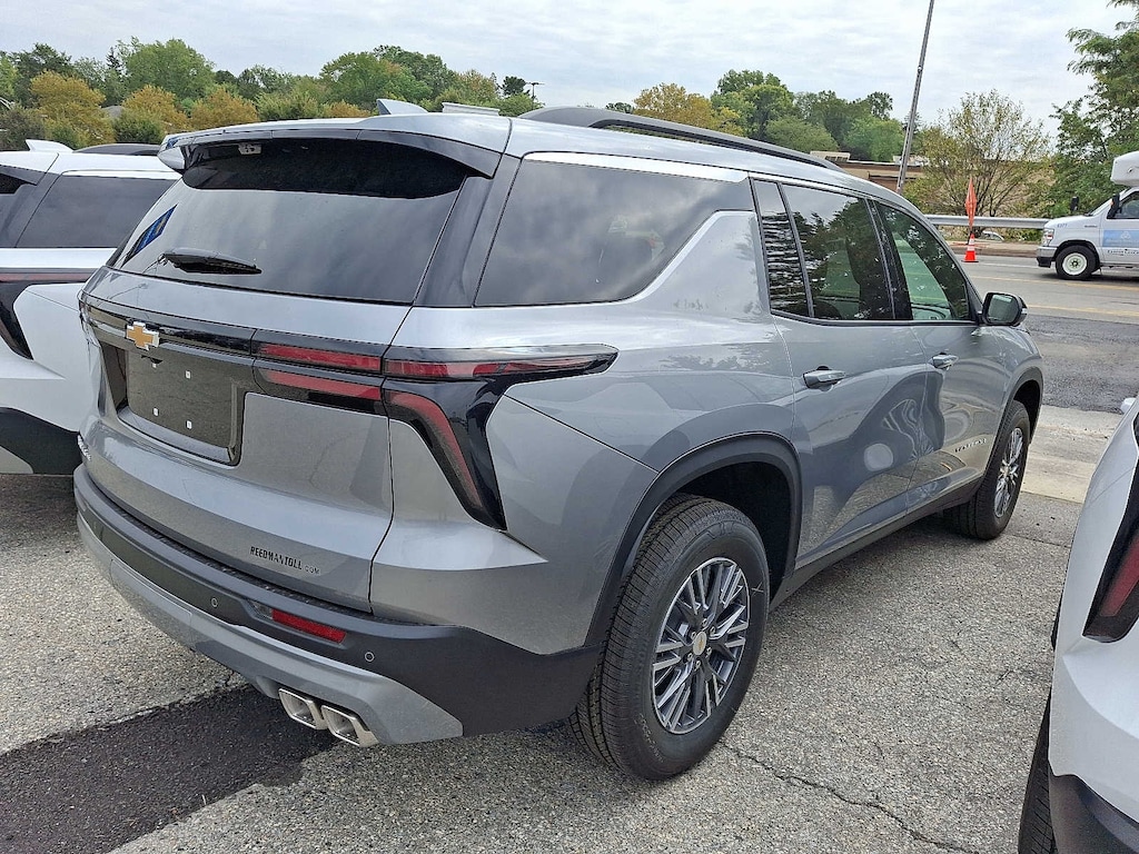 New 2026 Chevrolet Traverse LT SUV