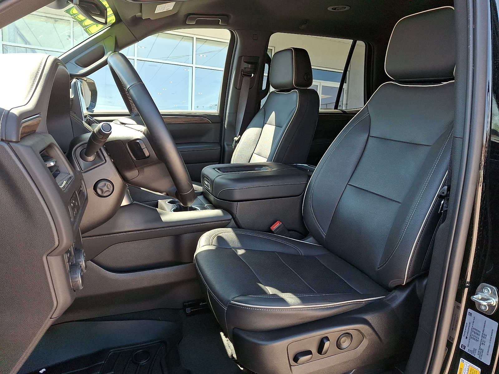 2023 Chevrolet Tahoe Premier - Photo 14