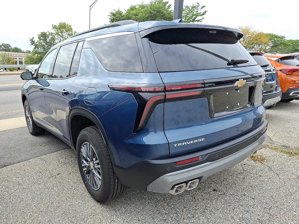 New 2026 Chevrolet Traverse LT SUV