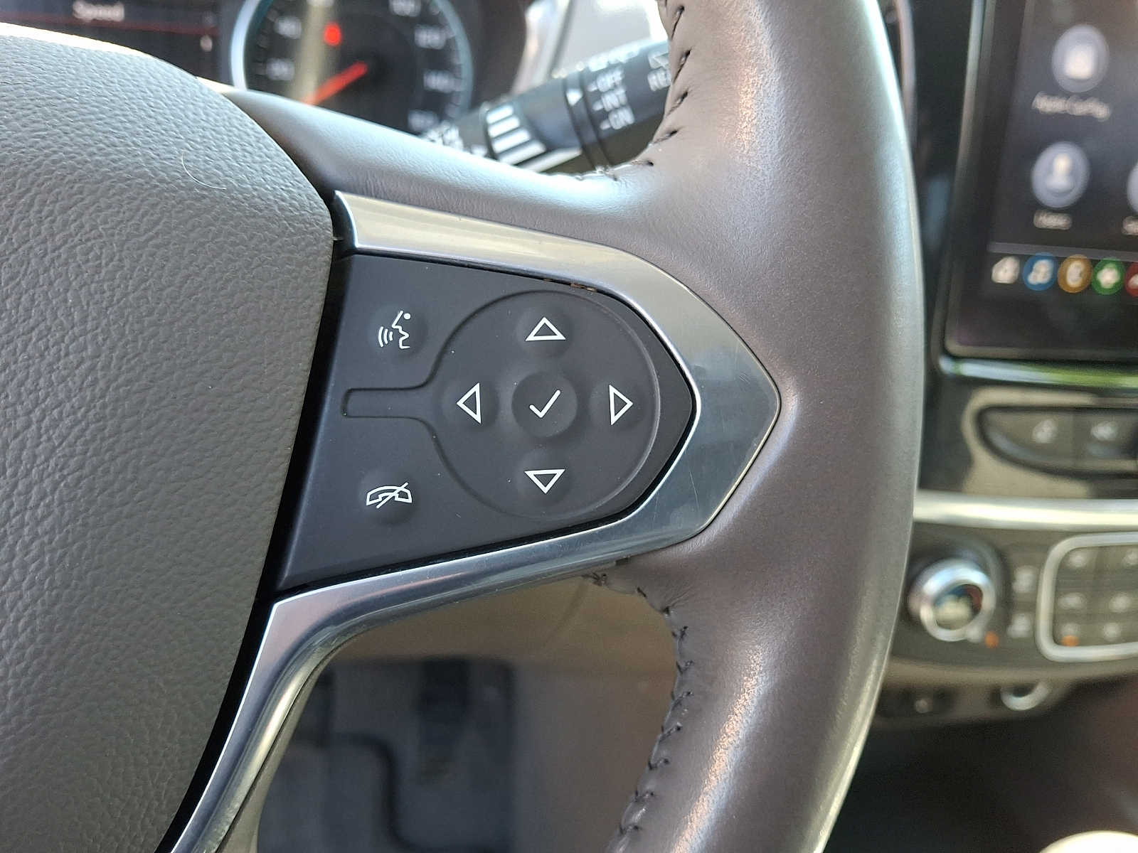 2021 Chevrolet Traverse 1LT - Photo 24