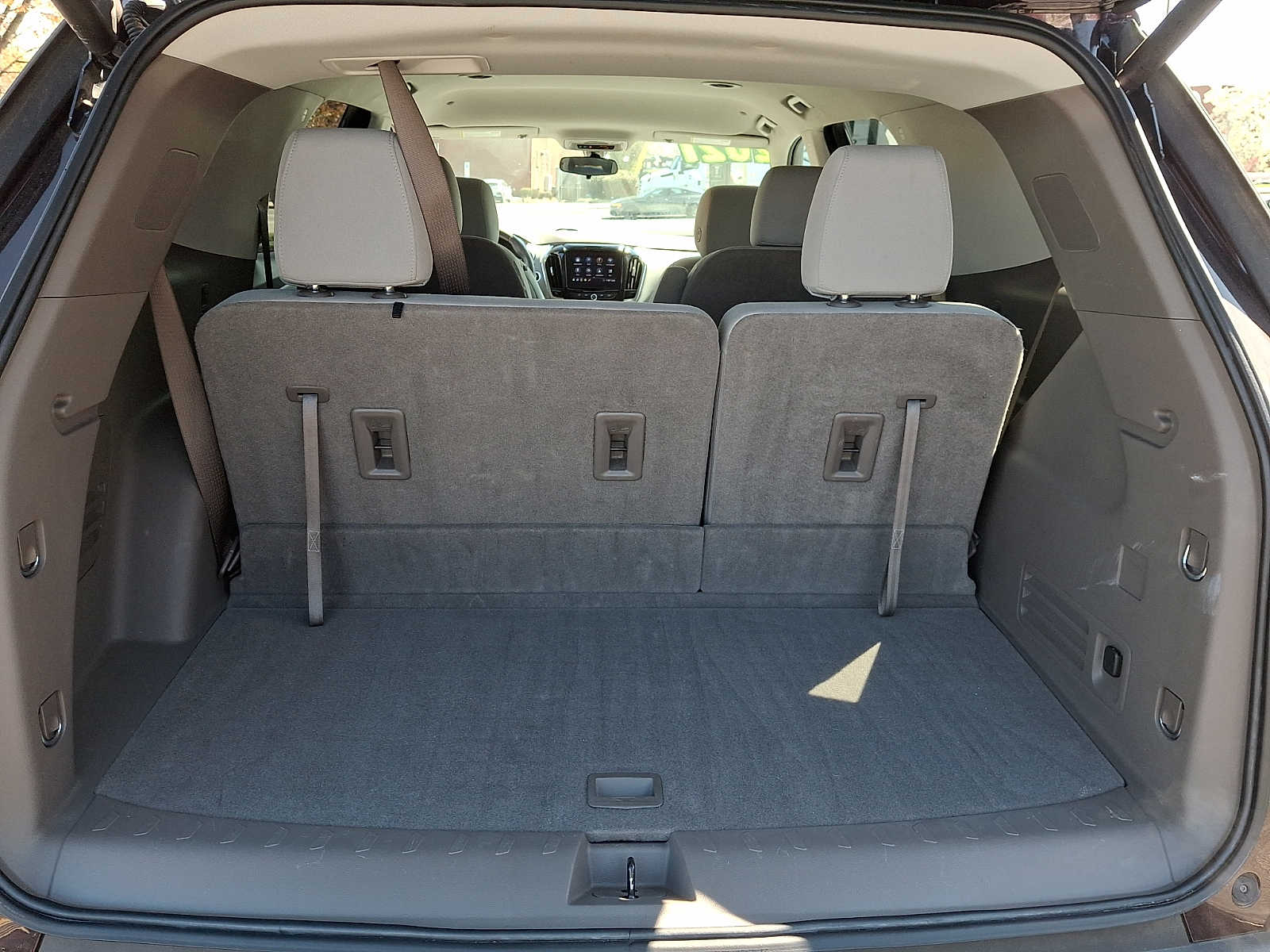 2021 Chevrolet Traverse 1LT - Photo 28