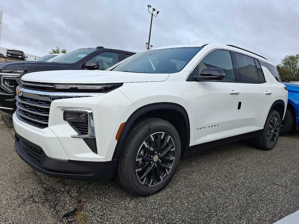 New 2026 Chevrolet Traverse LT SUV