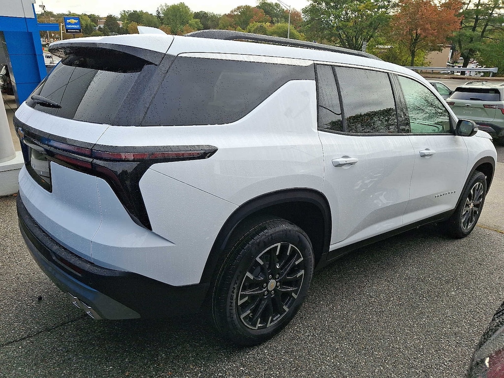 New 2026 Chevrolet Traverse LT SUV