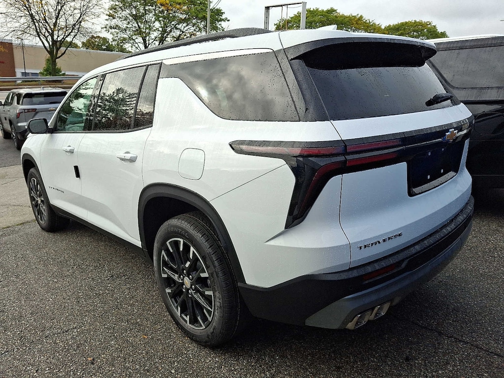 New 2026 Chevrolet Traverse LT SUV