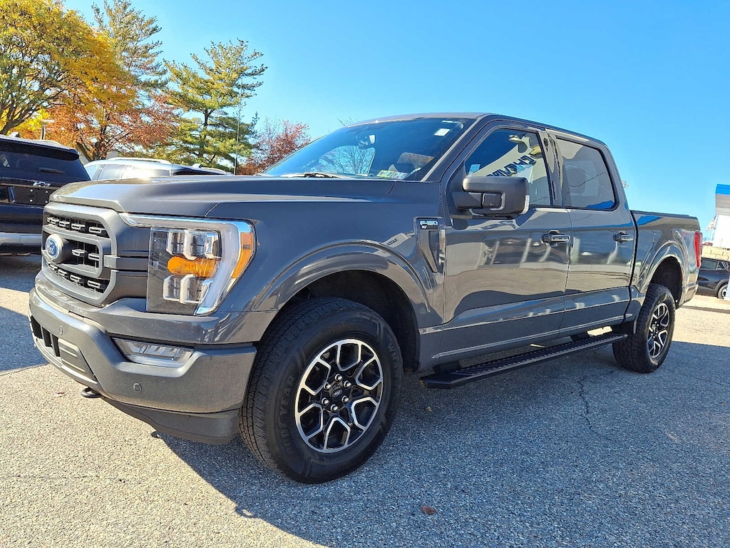 Used 2021 Ford F-150 XLT Truck SuperCrew Cab