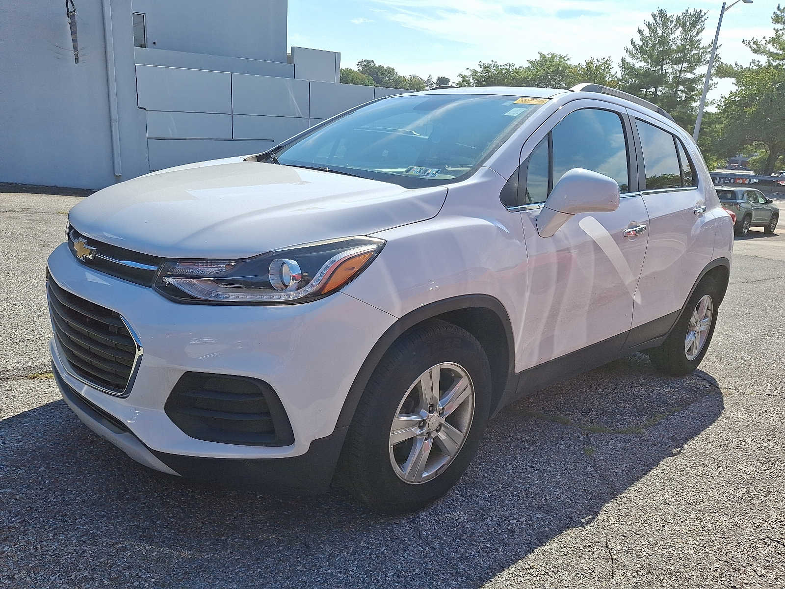 2019 Chevrolet Trax LT photo 2