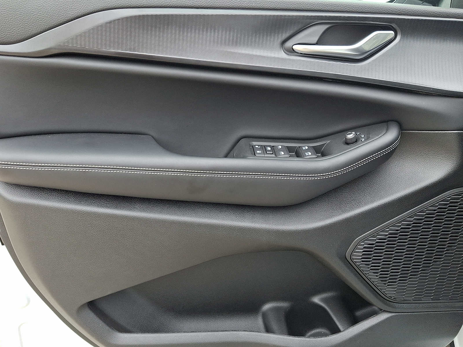 2025 Jeep Grand Cherokee L Altitude - Photo 14