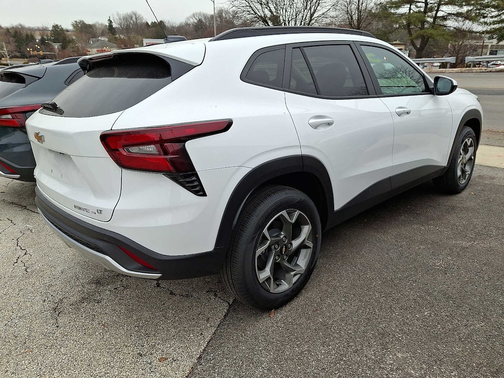 New 2026 Chevrolet Trax LT SUV