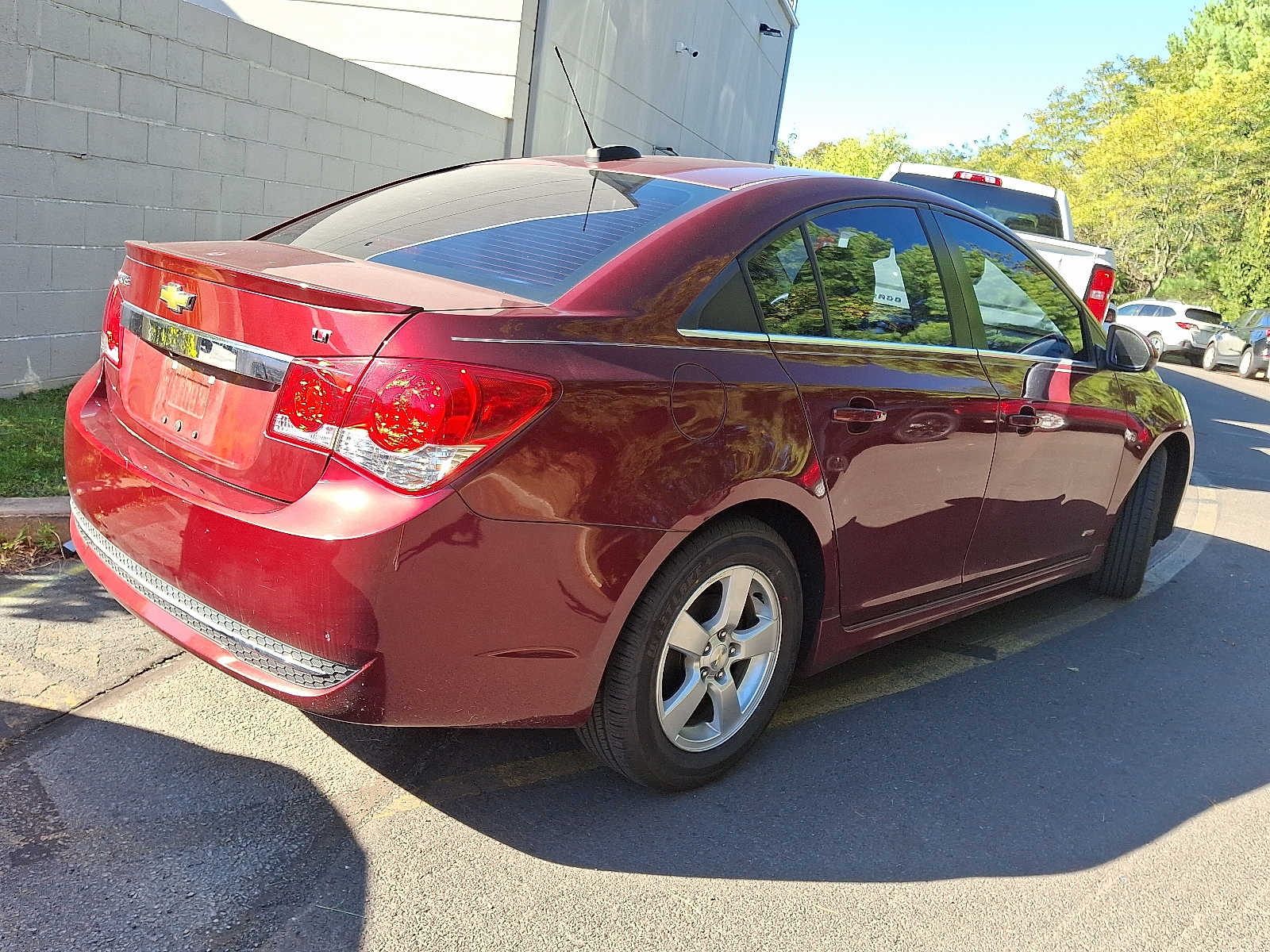2016 Chevrolet Cruze LT photo 2