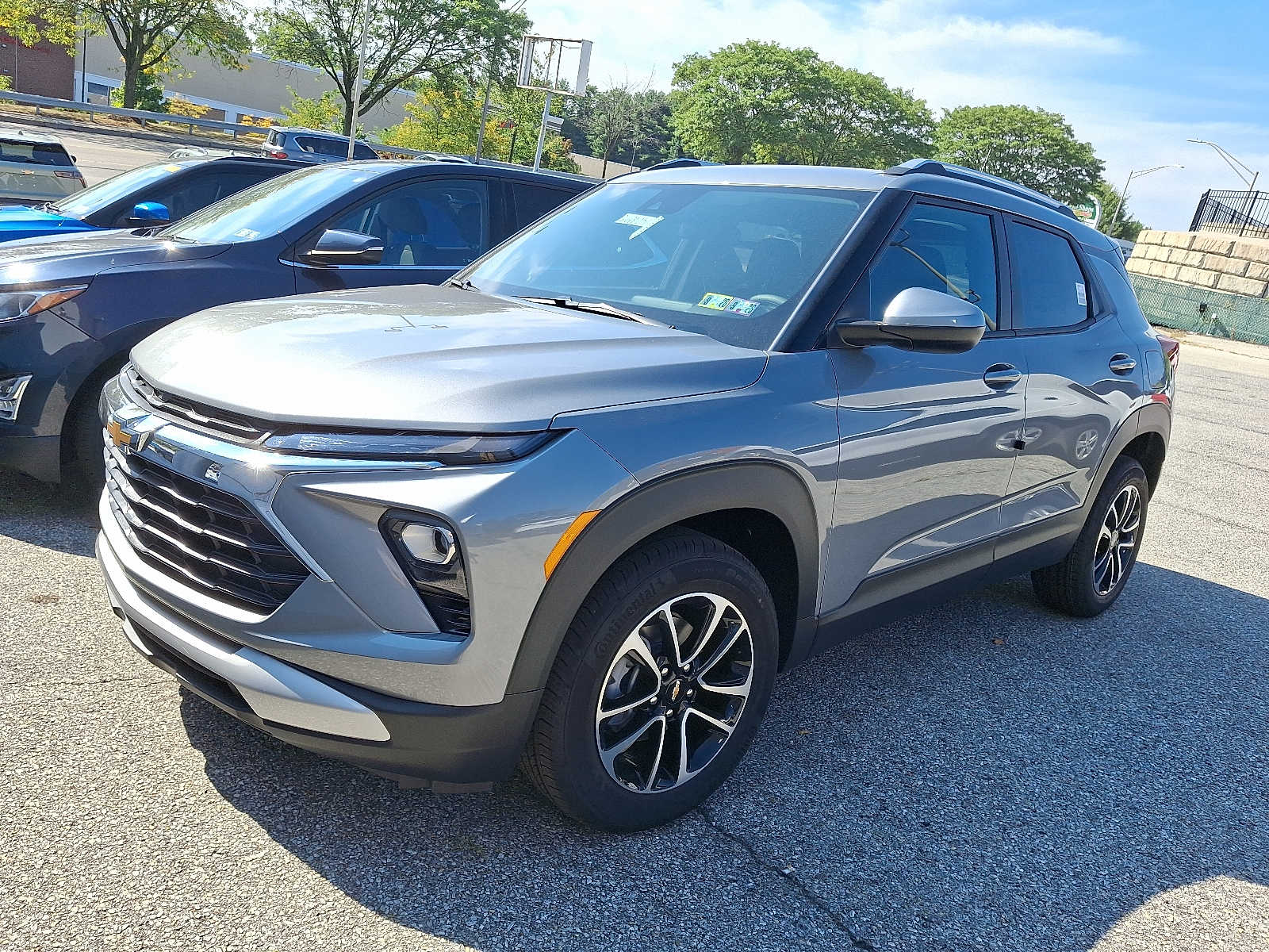 2026 Chevrolet Trailblazer LT photo 2